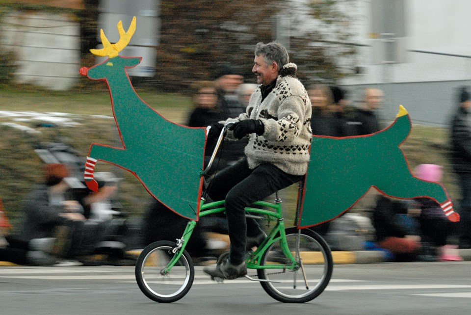 december_7_andrew_bradley_santa_parade