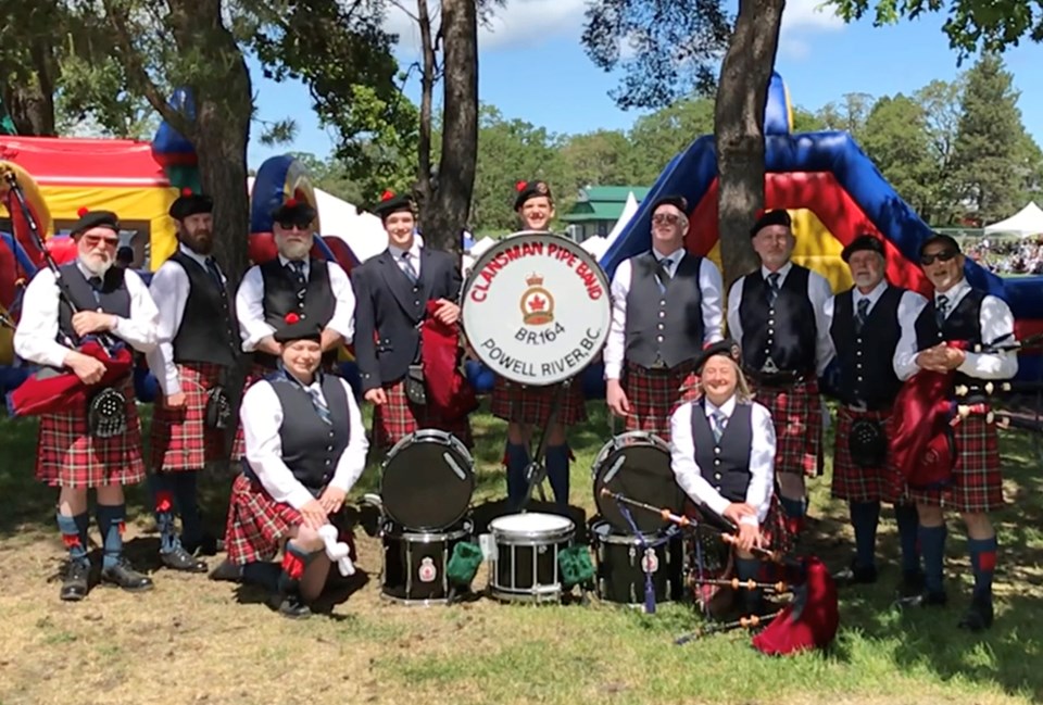 2933_pipe_band