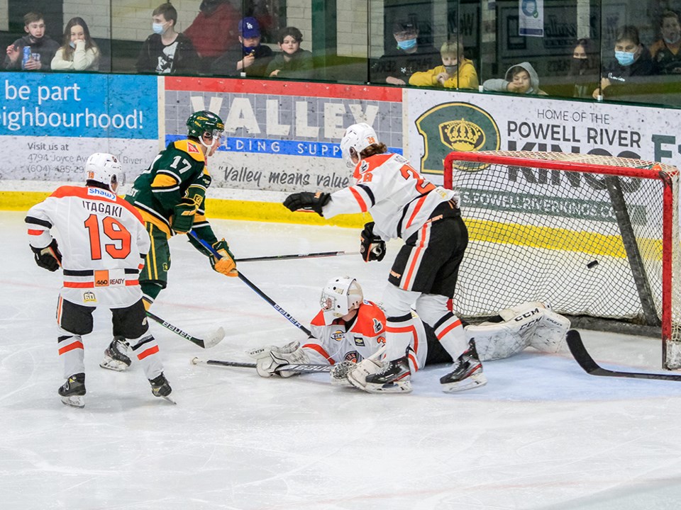 2718_hunter_andrew_Kings_vs_Nanaimo_02.11.0023