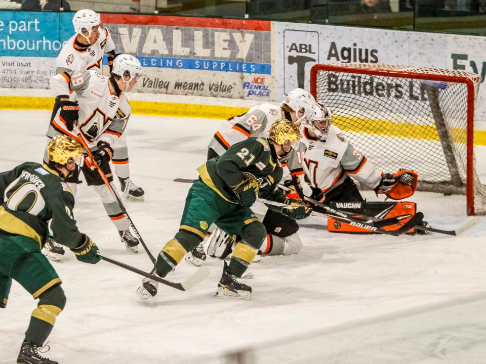 3015_kings-vs-nanaimo-01240044