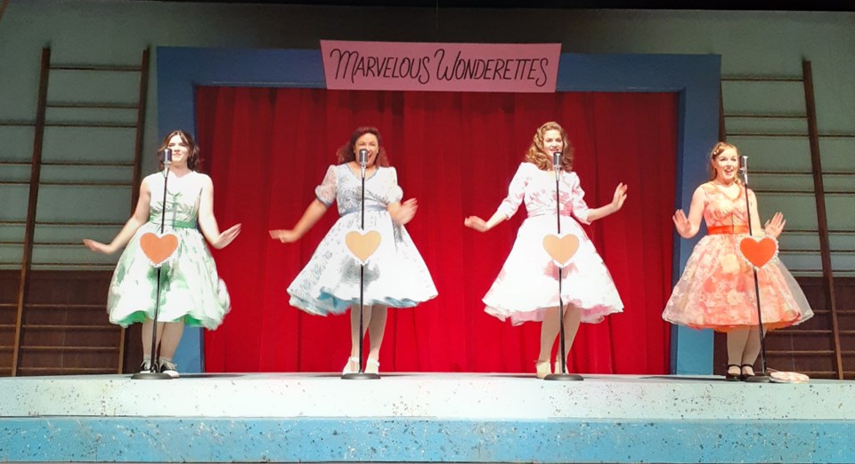 Theatre NWest Wonderettes singing