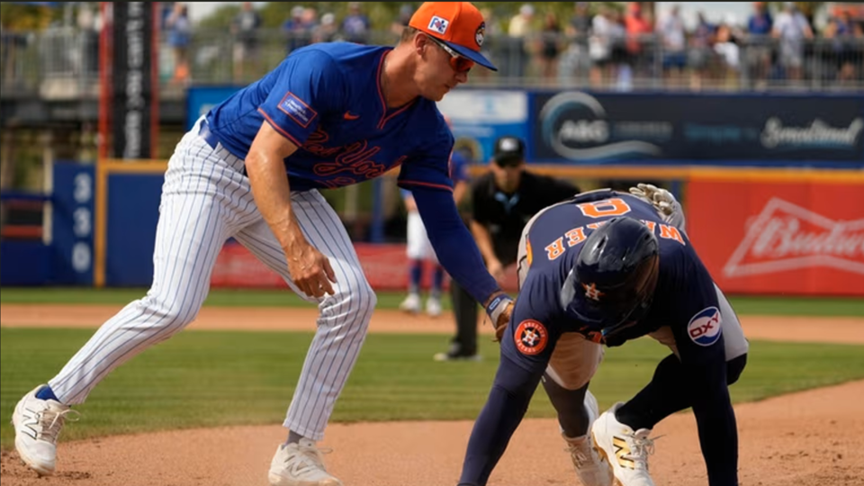 031125-jared-young-mets-vs-astros