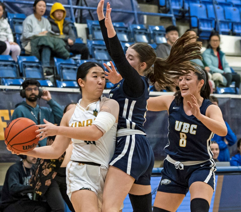 unbc-vs-ubc-jan-11-2024-claire-huang-vs-sara-toneguzzi