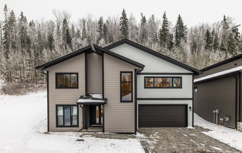 spruce-kings-show-home-2022-23