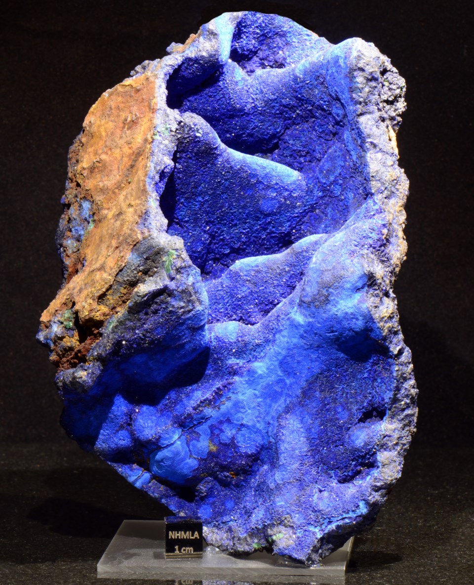 1-azurite-bisbee-photo-credit-stan-celestian