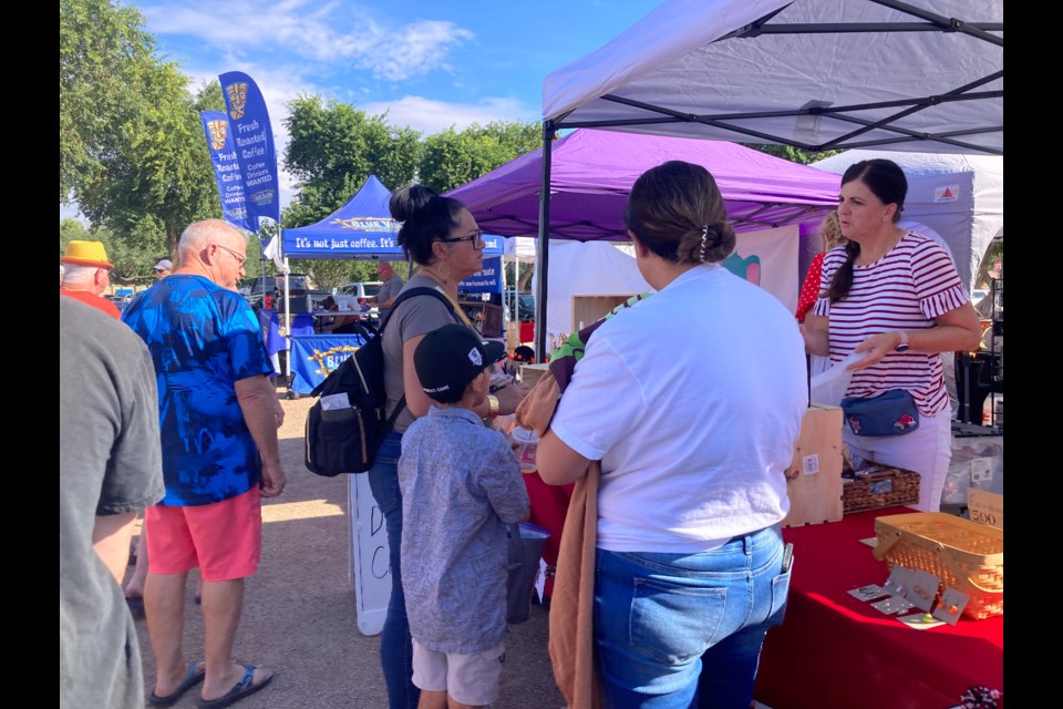 The Queen Creek Family Market will be back this weekend to complete the holiday shopping season.