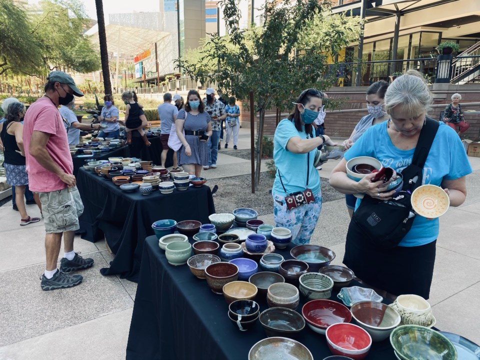 empty-bowls-shopping-2