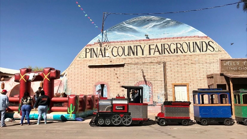 Bluegrass music, classic cars, amazing quilts, model train display, shopping and delectable food all await you at this year’s annual Agri-Country Bluegrass Festival in Pinal County this weekend, Jan. 8-9, 2022.