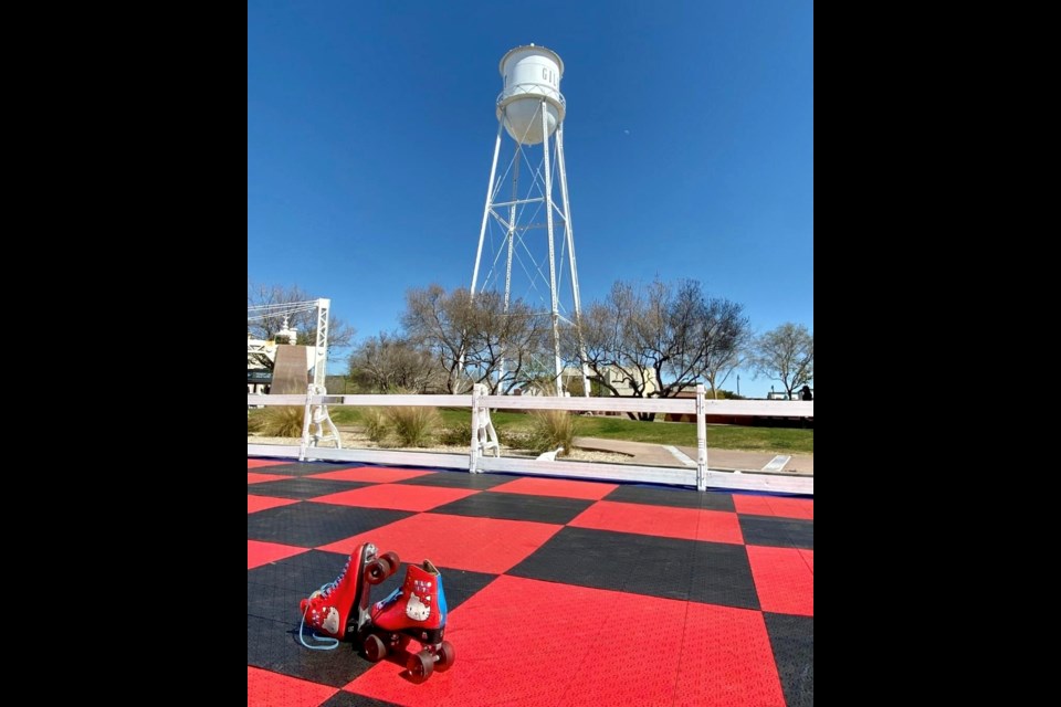 There's a pop-up roller rink coming to downtown Gilbert March 10 and rolling through March 21, 2022.