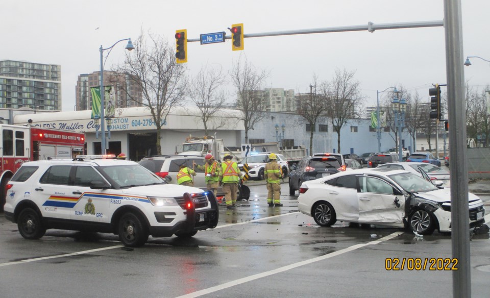 Crash At Major Intersection In Richmond, BC - Richmond News