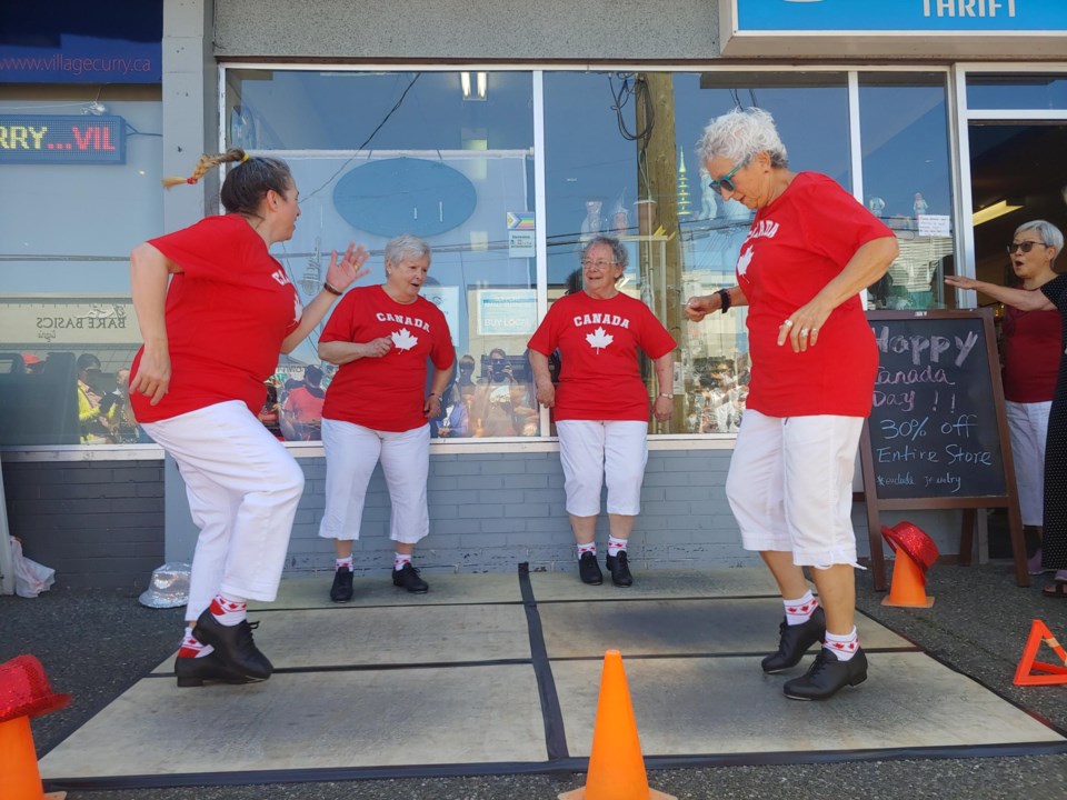 treasure-cottage-canada-day-senior