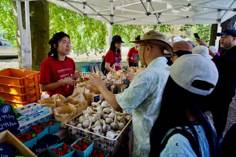 The annual Garlic Fest focused on sustainable farming and attracted about 6,000 people.