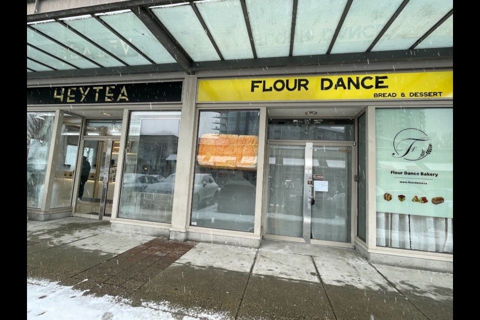 New bubble tea shop and bakery open next to each other in Richmond's Union Square Plaza. 