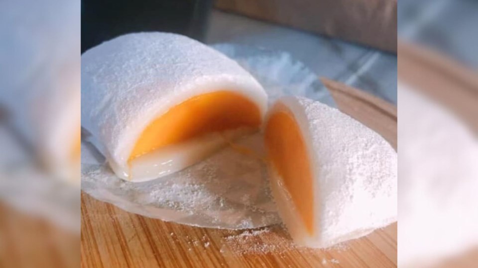 rice-holic-mango-mochi