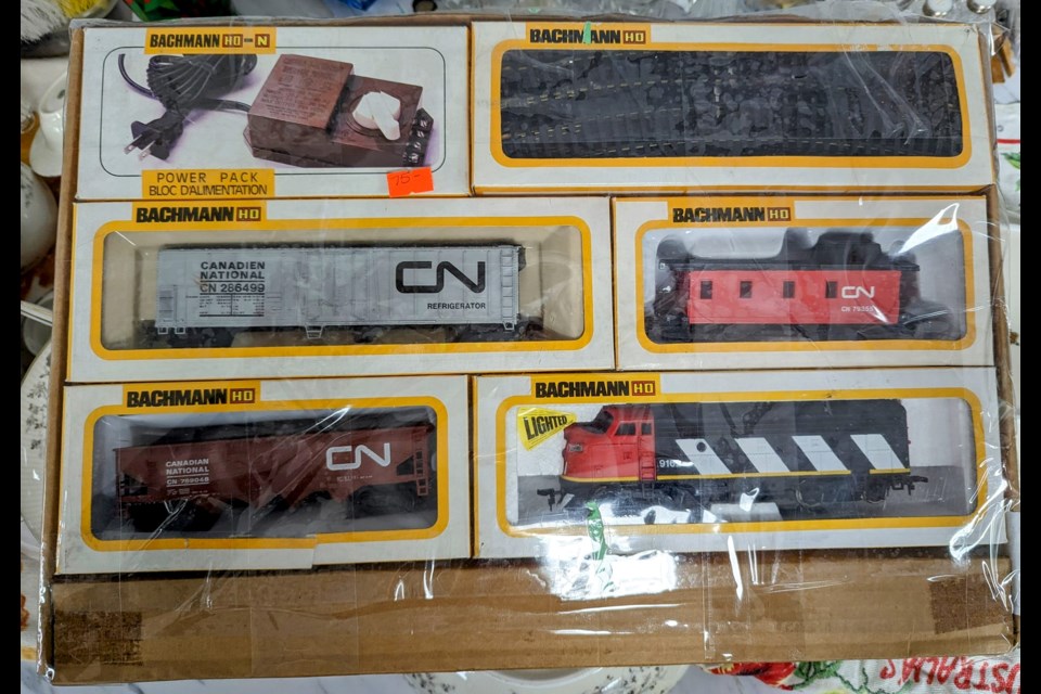 Cn best sale train set