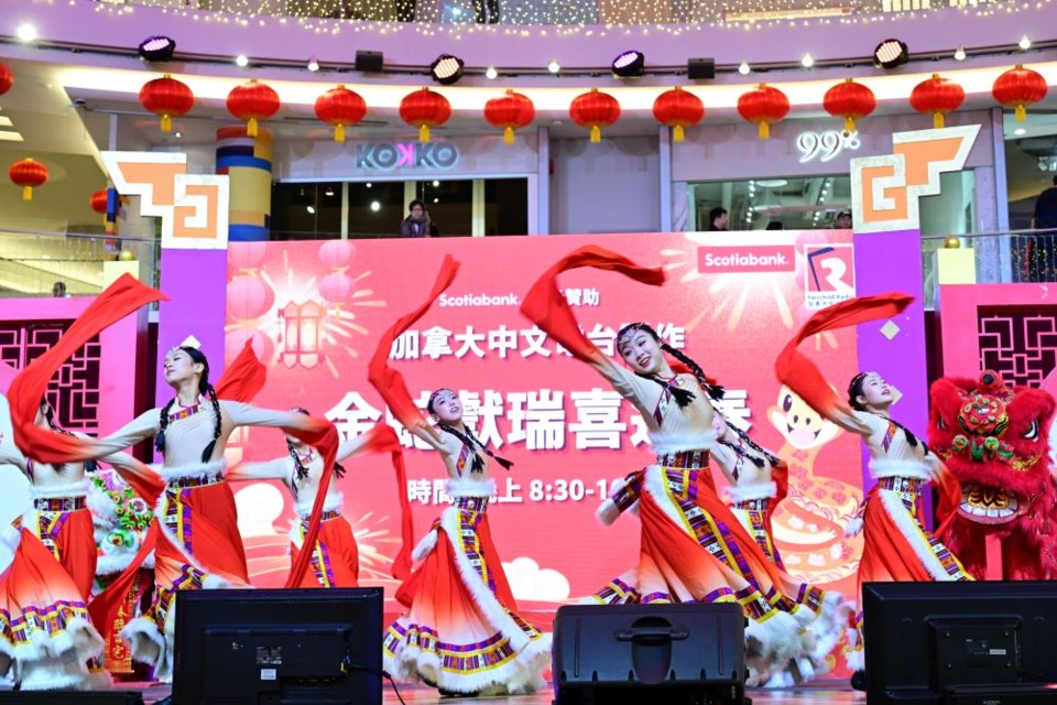 Chinese traditional dance