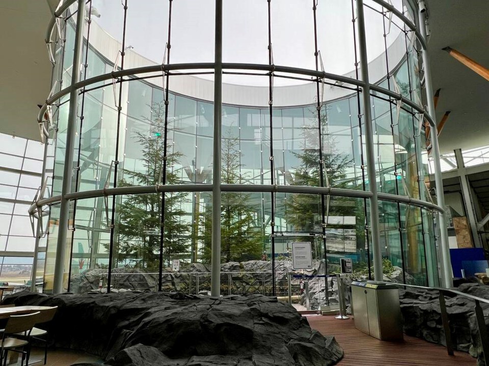 web1_yvr-outdoor-atrium_1