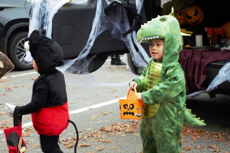 web1_trunk-or-treat-2023_13