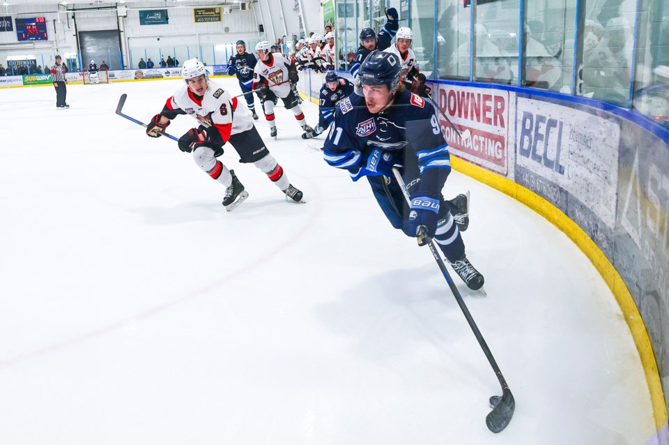 20241122-canmore-eagles-vs-camrose-kodiaks-jh-0013