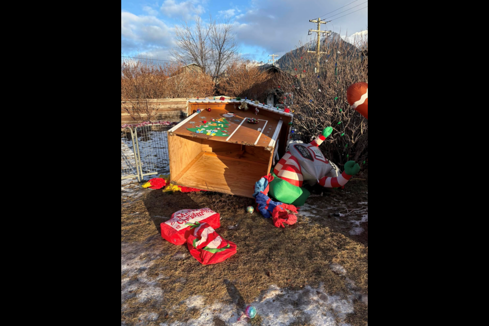 A damaged Christmas display