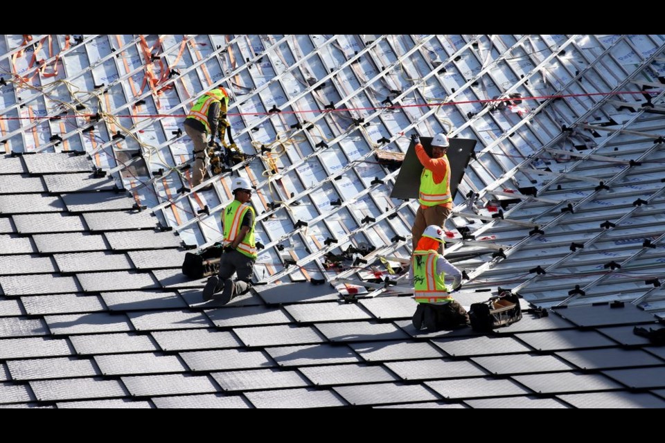 Google opens futuristic Mountain View campus where 4,000 will work