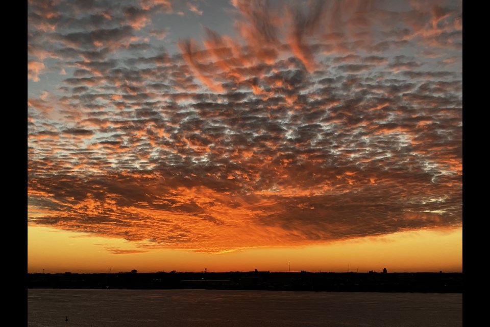 Sunset photo on the bay