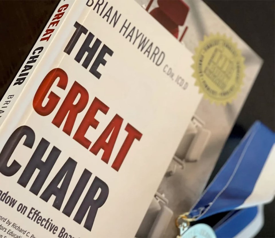 08-great-chair-book-screencap