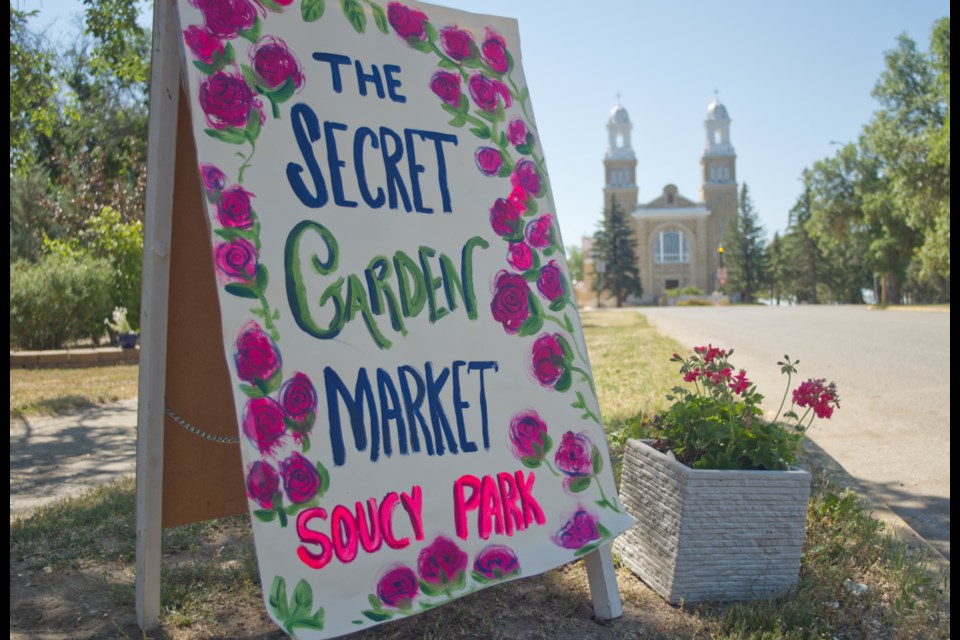 The Gravelbourg Artisan Co-Operative held their third annual Secret Garden handmade and vintage market in Gravelbourg on July 29. Soucy Park was filled with vendors and members of the public, enjoying a fine summer day out.