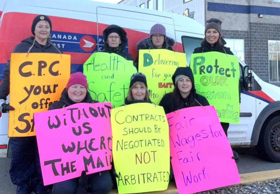 estevan-canada-post-strike-2024-2