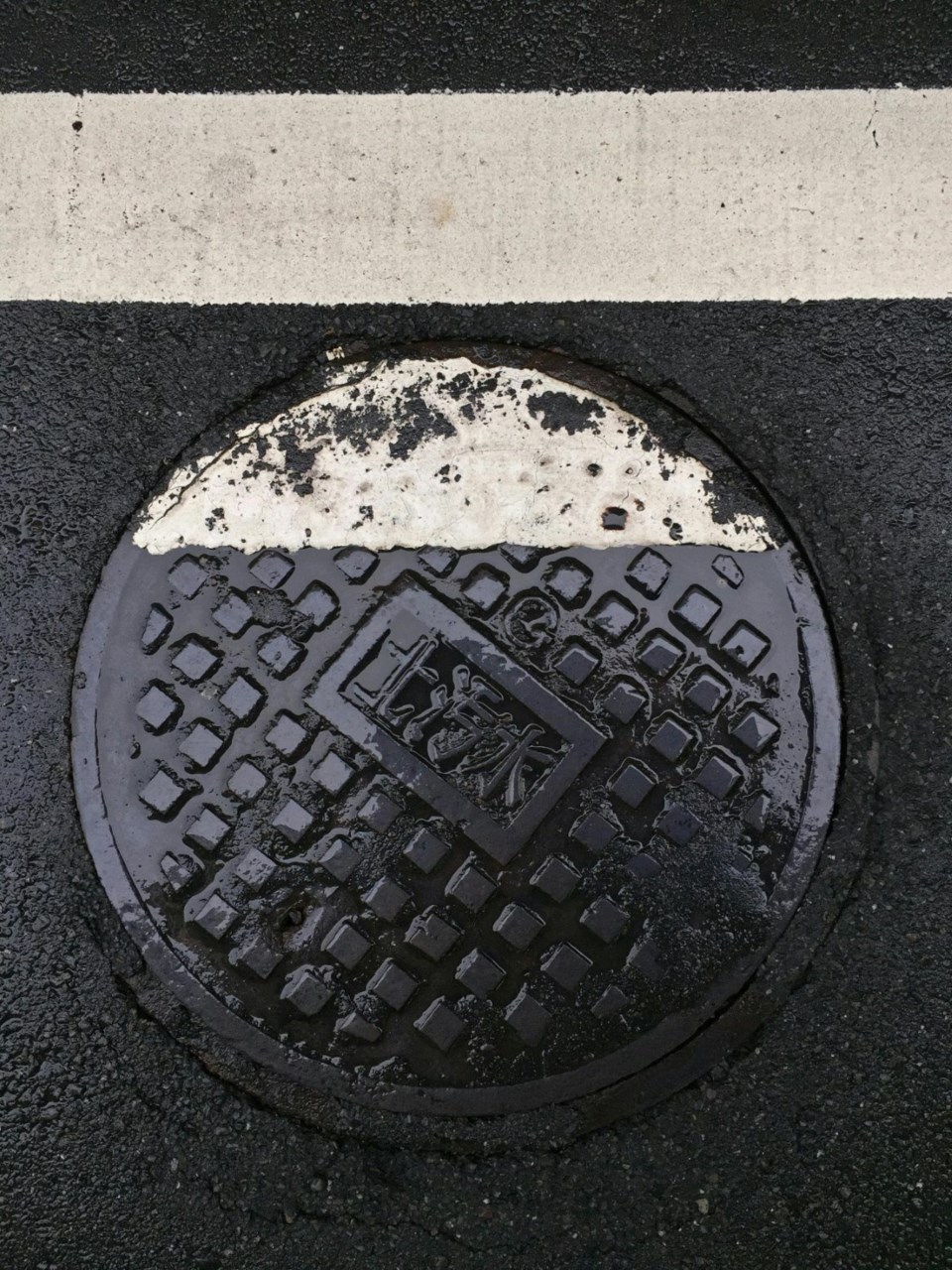 manhole-0824