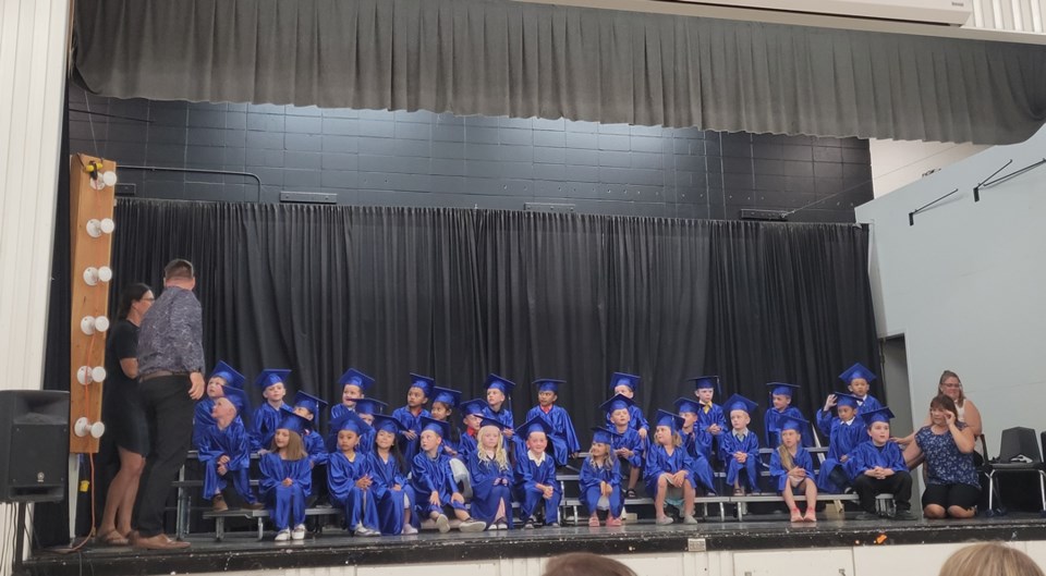 carlyle-elementary-kindergarten-graduation