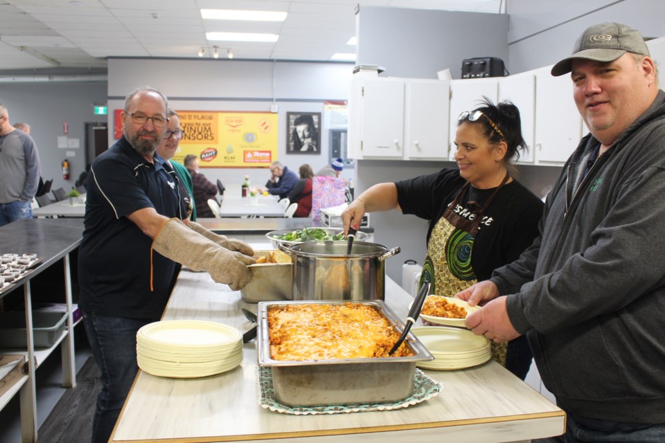 brunos-place-hosts-monthly-community-supper