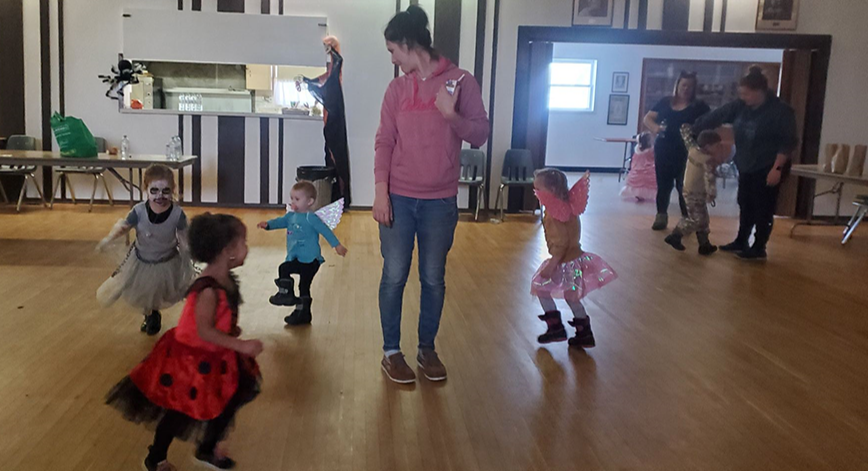 Some 50-or-so children enjoyed the Oct. 28 Halloween Howl at Rainbow Hall in Canora. In this photo, Katherine Prokopetz danced with Zayda Slowski, Bowyn Perepiolkin, Charlotte Prokopetz and Emily Prokopetz. In the background were: Tammara Slowski, Holly Slowski and Braydan Macpherson.