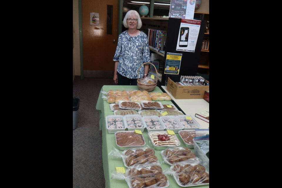 The Canora Public Library hosted a Book and Bake Sale on July 13 during Canora in Bloom. Lena Lazaroff provided a variety of tasty baking, including: rhubarb muffins, white cake, zucchini lemon loaf, scuffles, buns, ginger snaps, chocolate cupcakes and monster cookies.