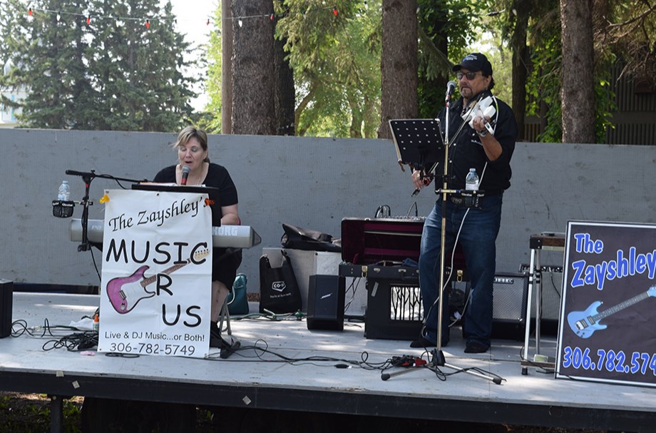 The Zayshley’s, Randy and Patty, performed old-time music favourites for an appreciative audience at the Picnic in the Park & Old Fashioned Dance at King George Park on July 20.