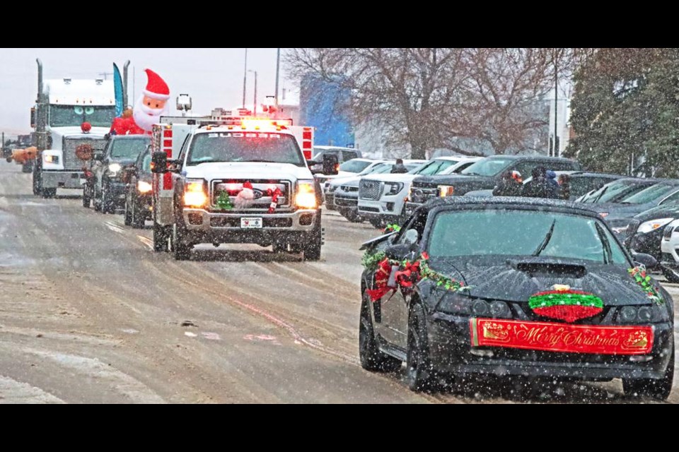 The floats came down Main Street for the annual Santa Parade on Saturday morning in Midale, put on by the Plus One Club.