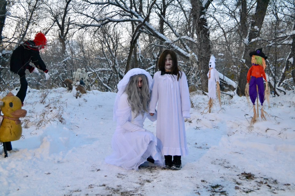 Southern Plains Co-op organized another epic Trail of Terror - Halloween-themed community event at the Woodlawn Regional Park. 