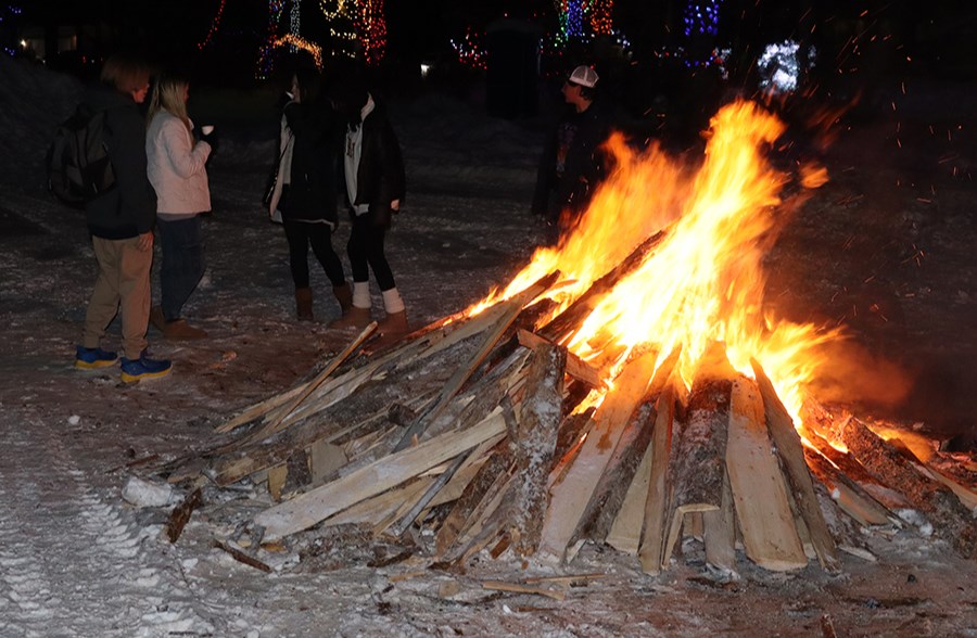 On a cold evening with temperatures dropping to below -20°C, there was welcome heat available at the King George Park bonfire during the Canora Winter Lights Festival on Nov. 30.