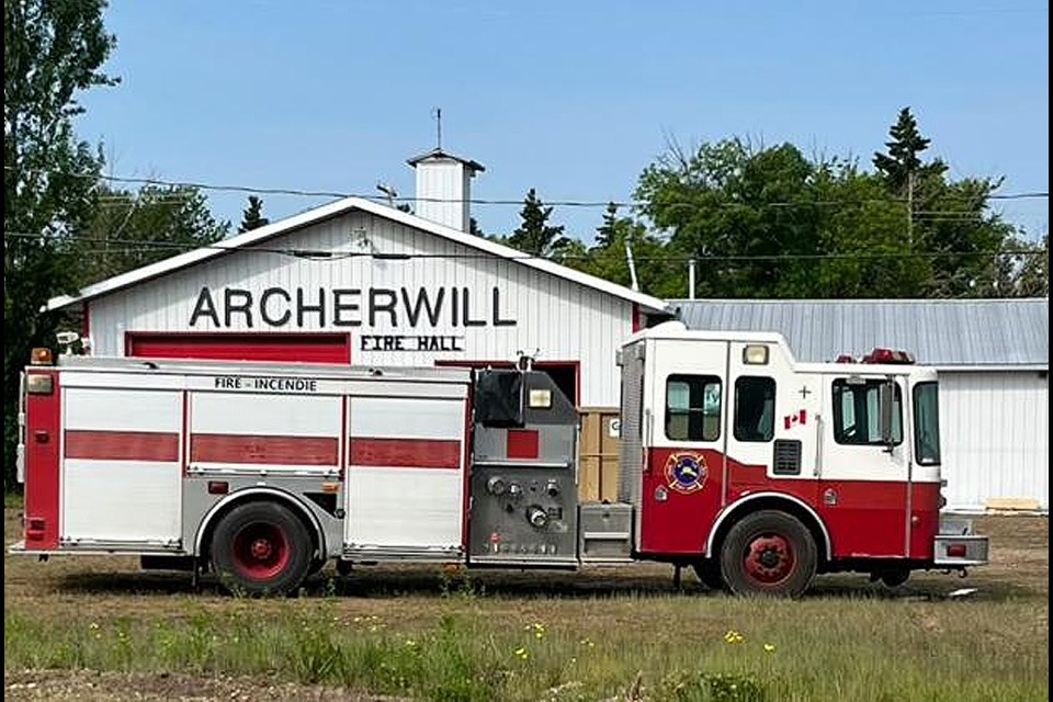 A 2003 Fort Garry HME Custom pumper truck arrived in Archerwill on Wednesday from the Shinimicas Fire Department.