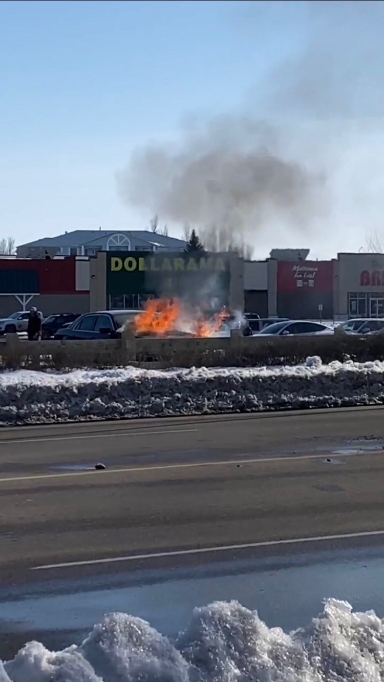 Estevan Vehicle Fire photo April 18