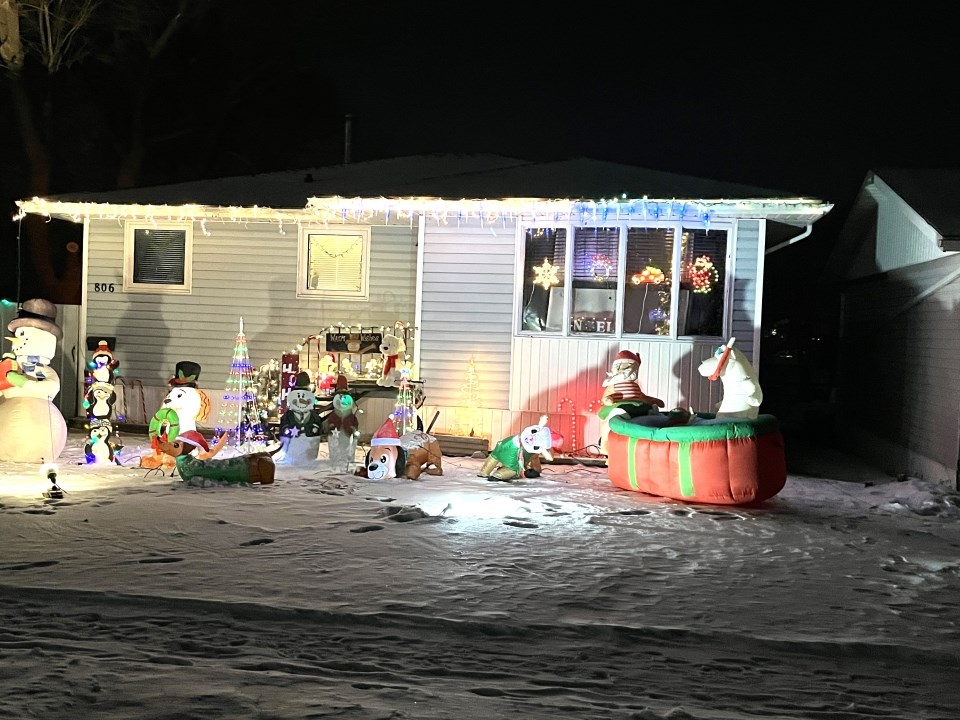 estevan-christmas-decorations-2024