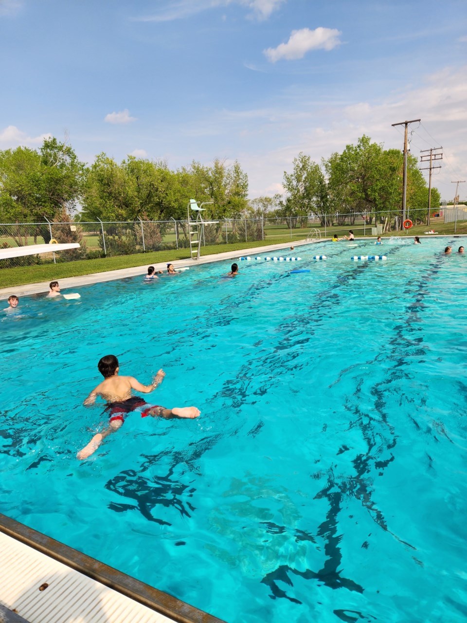 long-view-unity-pool