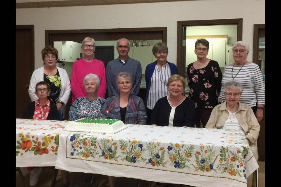 Borden Friendship Club members celebrating May and June birthdays are: back row - Sharon Assman, Dianne Winters, Mel Brooke, Elaine Elaine Gunsch, Florence Neufeld, Sandi Long; seated - Anne Palmer, Julia Bezugly, Evelyn Skarra, Rosann Carr and Annabelle Wiebe.


