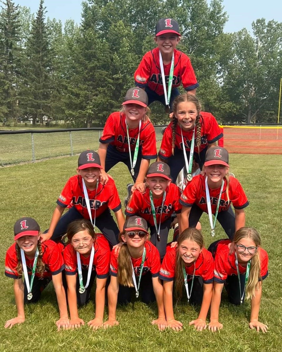 maidstone-u11-lakers-girls-win-silver-in-the-provincials