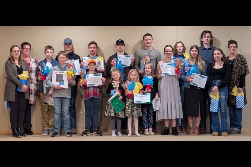 Maidstone Gully 4-H Club 2025 Communications Day winners and judges.