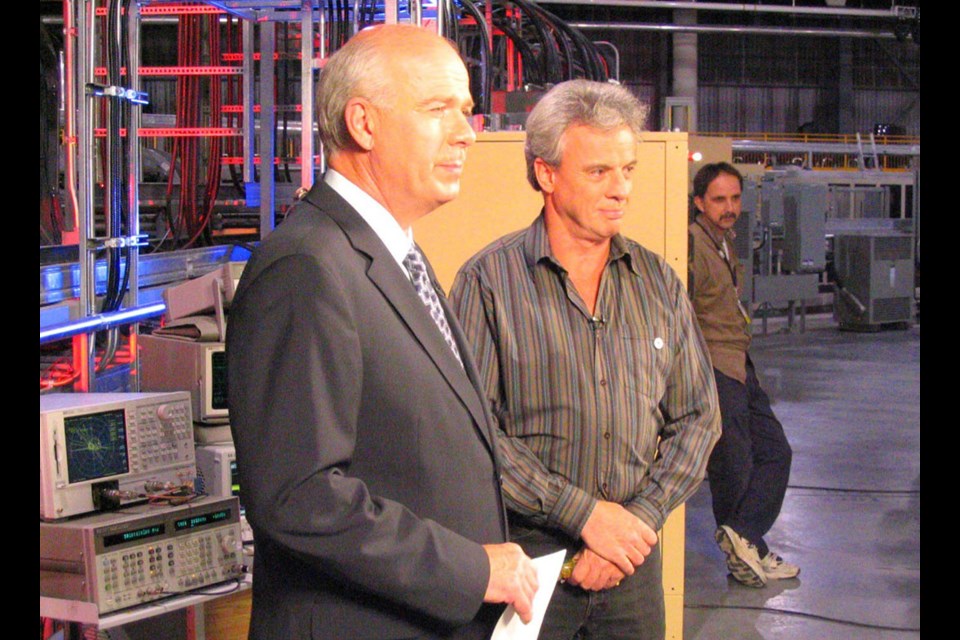 CBC’s Peter Mansbridge and Bob McDonald report from the CLS in 2004. 