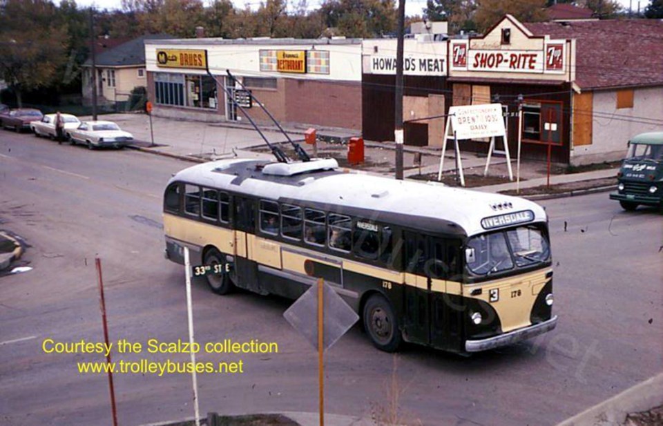 meads-drugs-store-1963-copy