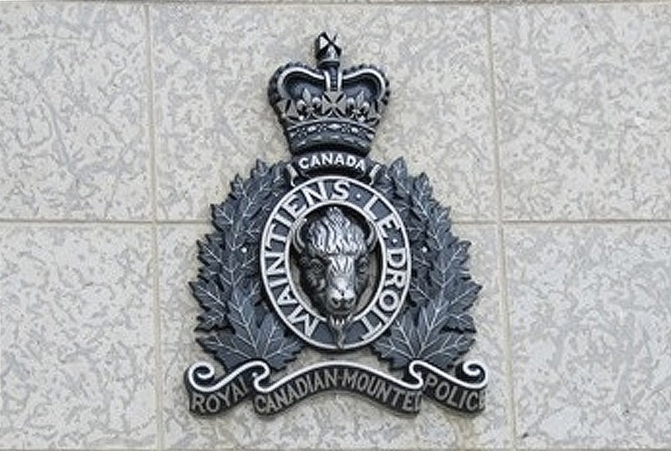 rcmpcreststone