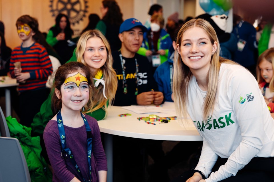 There were opportunities for athletes to read to the children, spend time drawing and colouring together, and there was even face painting and balloon animal stations set up.