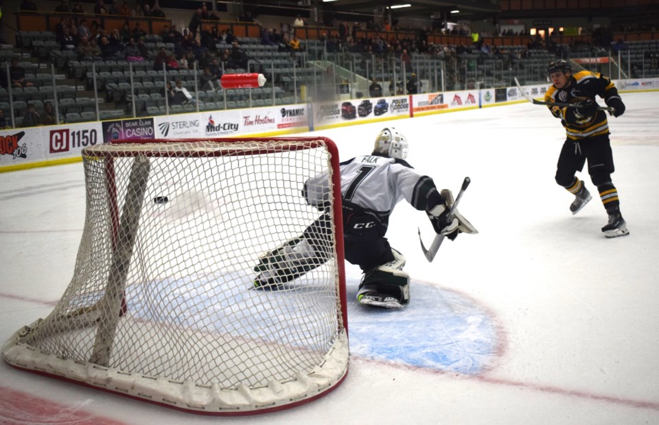 bruins-klippers-oct-6